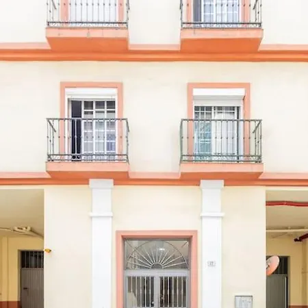 Downtown Flat With 46 Sqm Private Rooftop Terrace Apartment *
