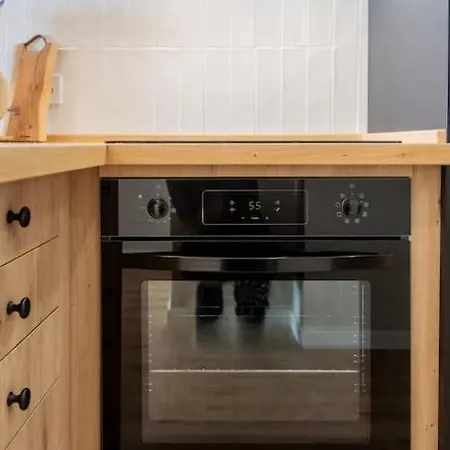 Downtown Flat With 46 Sqm Private Rooftop Terrace